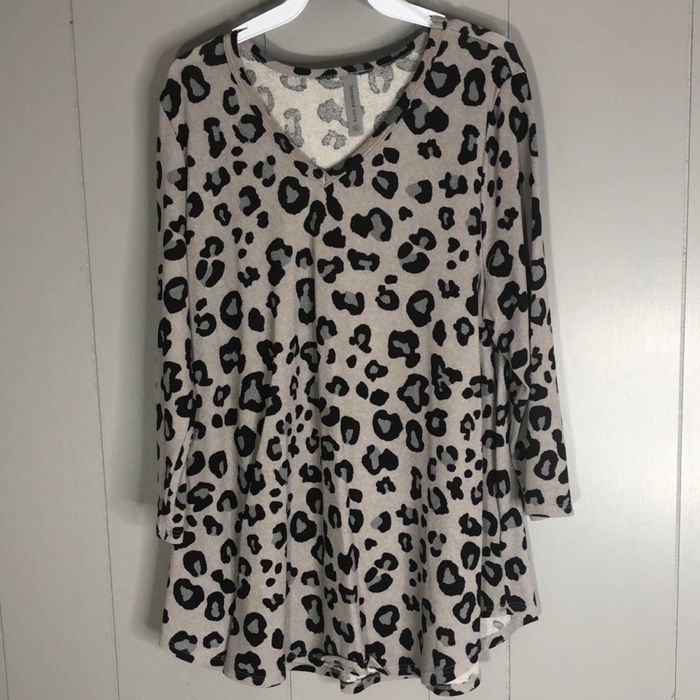 New top by Honey Me